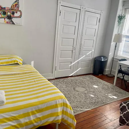 Legacy - Spring Garden University City Philadelphia Room photo